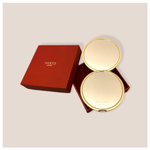 Authentic Gucci GG Monogram Compact Mirror By GUCCI Beauty - Picture 7 of 12
